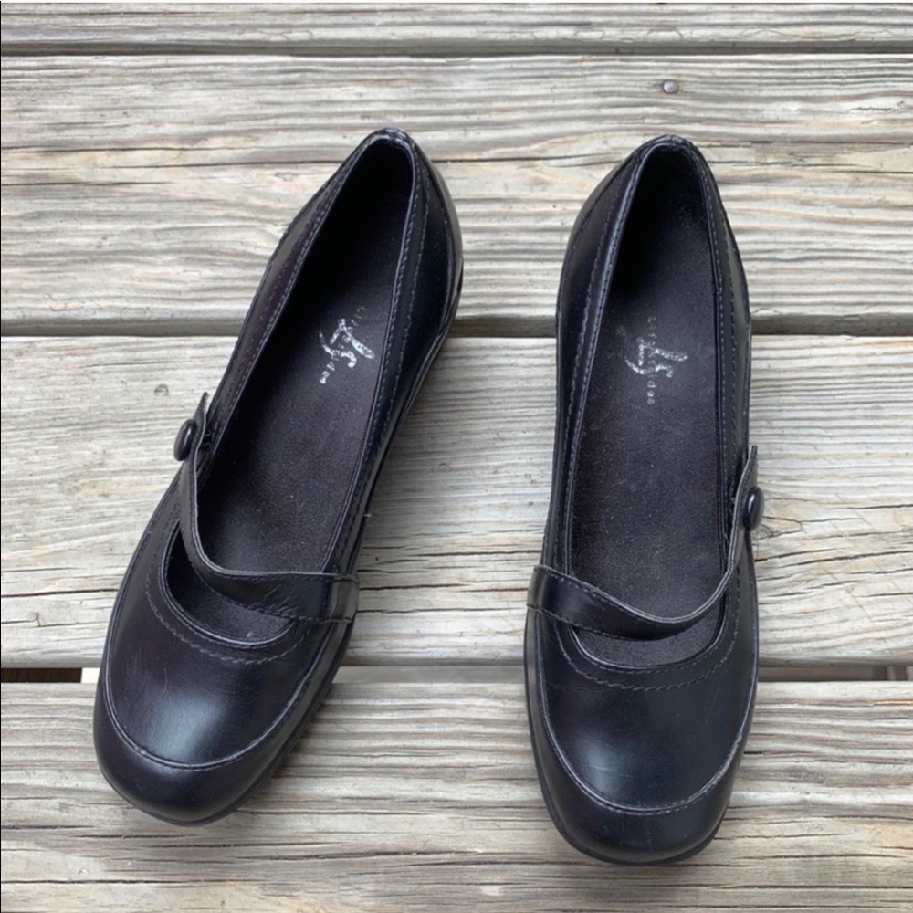 Black Mary Janes Size 6